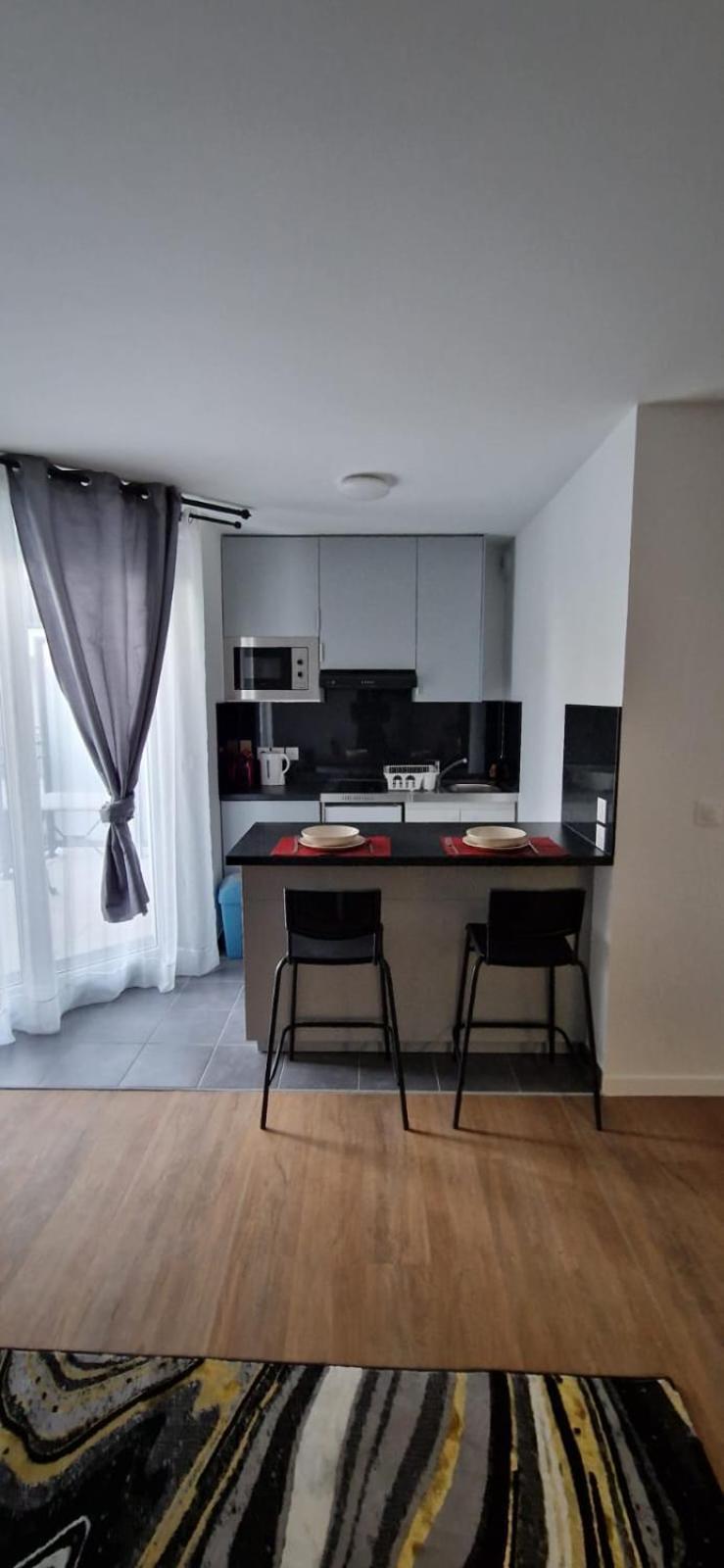 Residence Marceau Drancy Exteriör bild