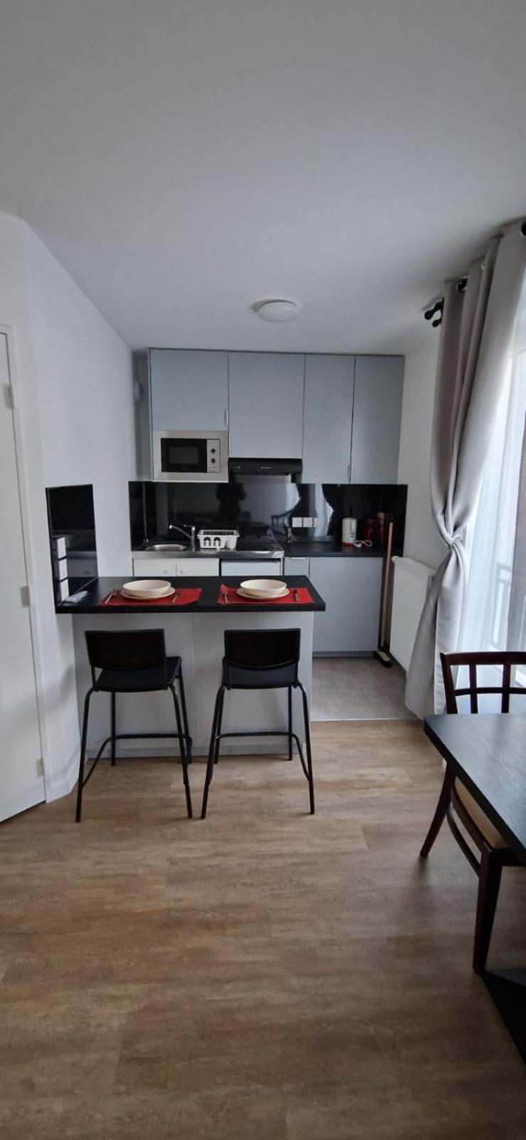 Residence Marceau Drancy Exteriör bild